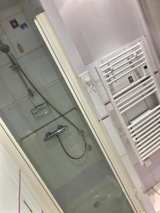 טול Appartement De Charme Dans Le Quartier Historique מראה חיצוני תמונה