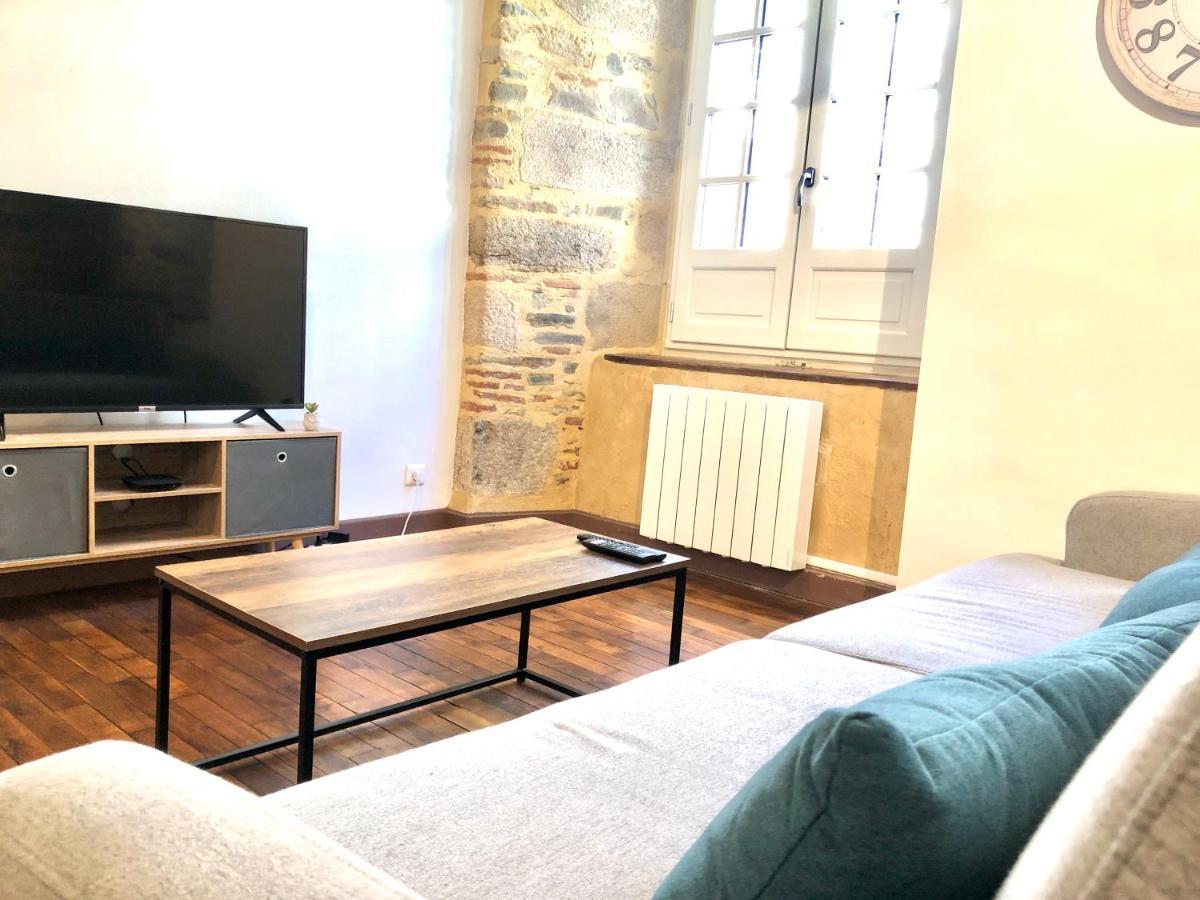 טול Appartement De Charme Dans Le Quartier Historique מראה חיצוני תמונה