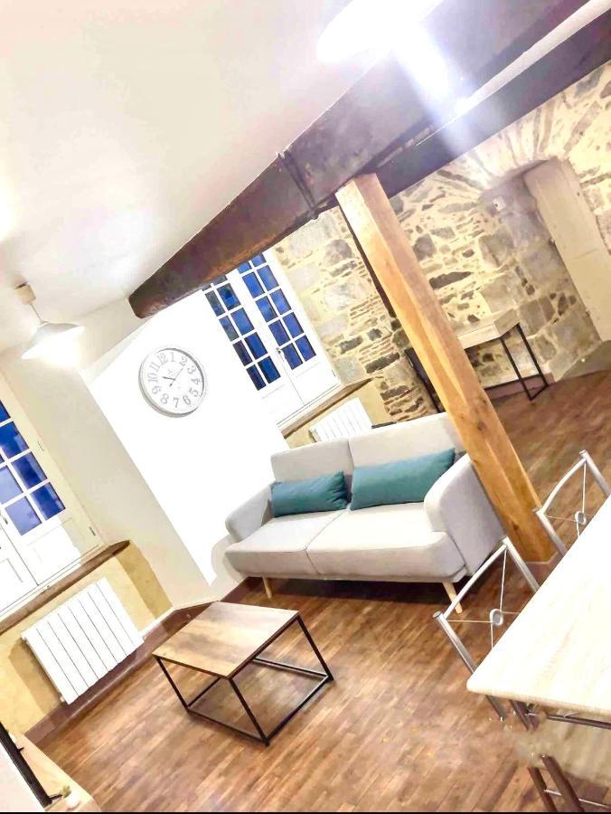 טול Appartement De Charme Dans Le Quartier Historique מראה חיצוני תמונה
